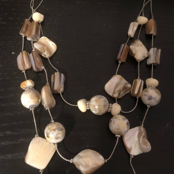 Beaded layered necklace - Picture 1 of 2